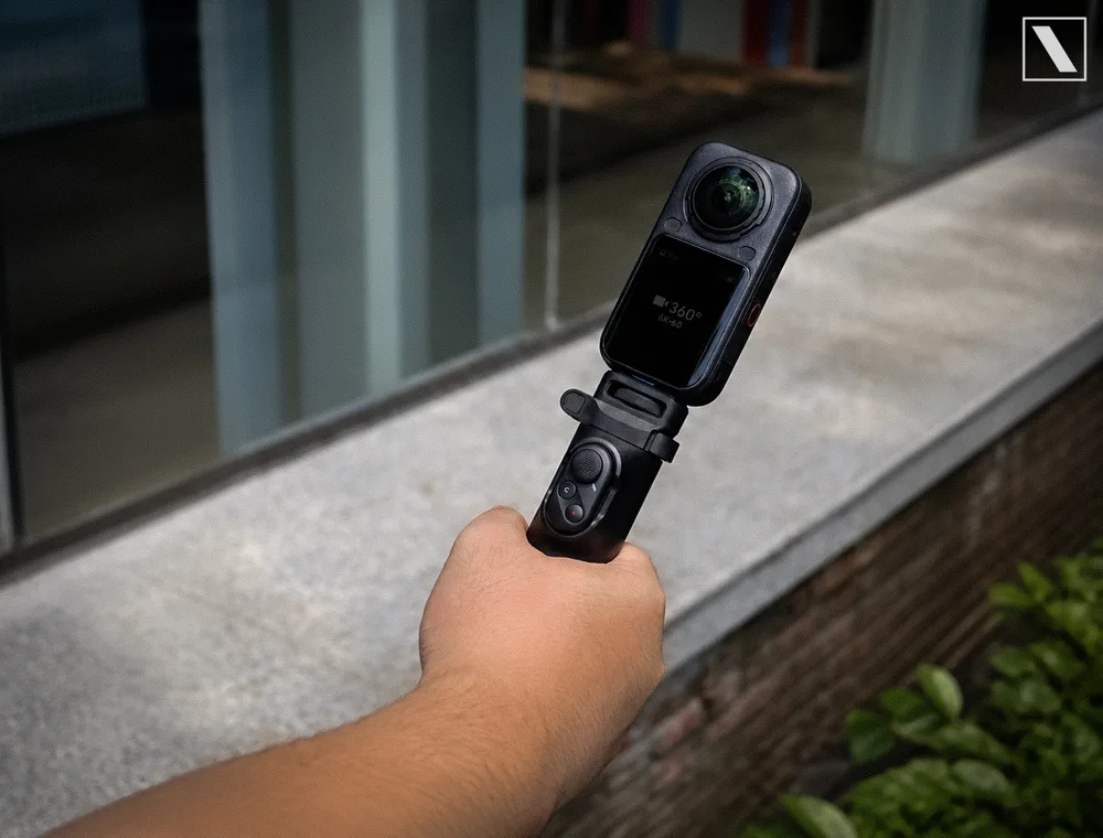 Insta360 X6 is trying to make you forget it is a 360 camera Insta360 X6 is trying to make you forget it is a 360 camera