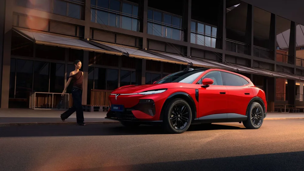 Does a 5-meter SUV really need to do a 360-degree loop-the-loop