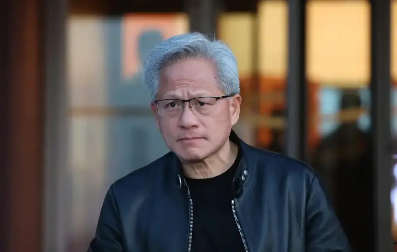 英伟达内部也抢芯片?黄仁勋得亲自下场协调
