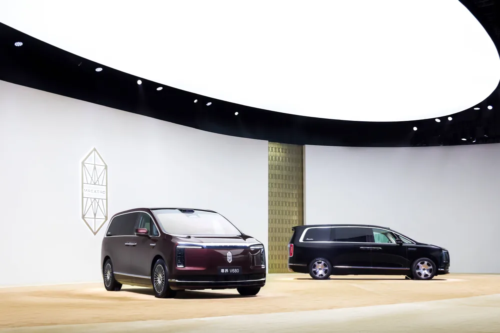百万 MPV 为什么要「学」华为一次上车？