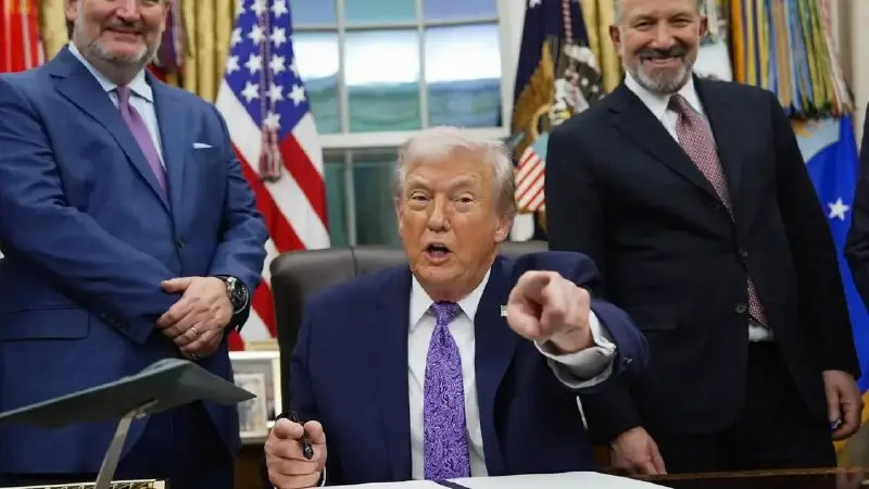 US Gov Tightening Grip on AI Model Releases US Gov Tightening Grip on AI Model Releases